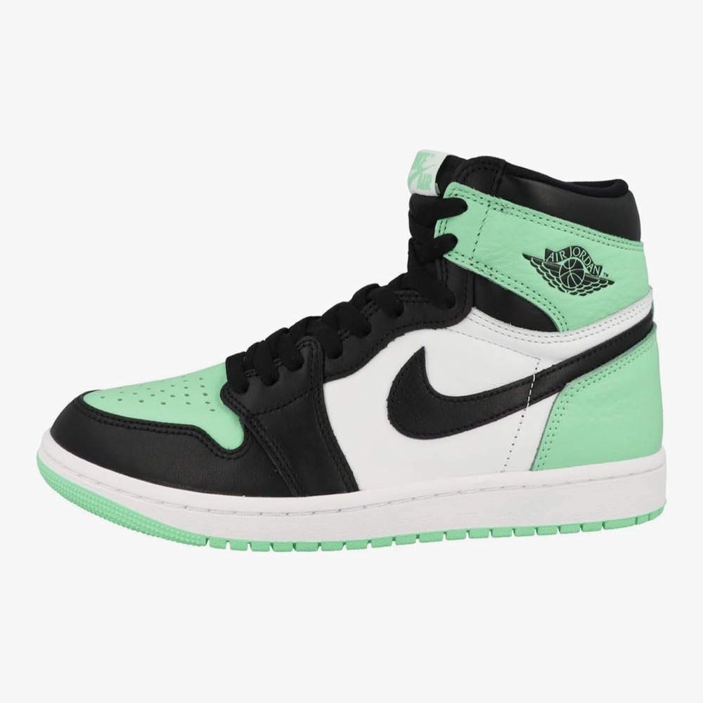 Nike Men's Air Jordan 1 Retro High OG Sneaker